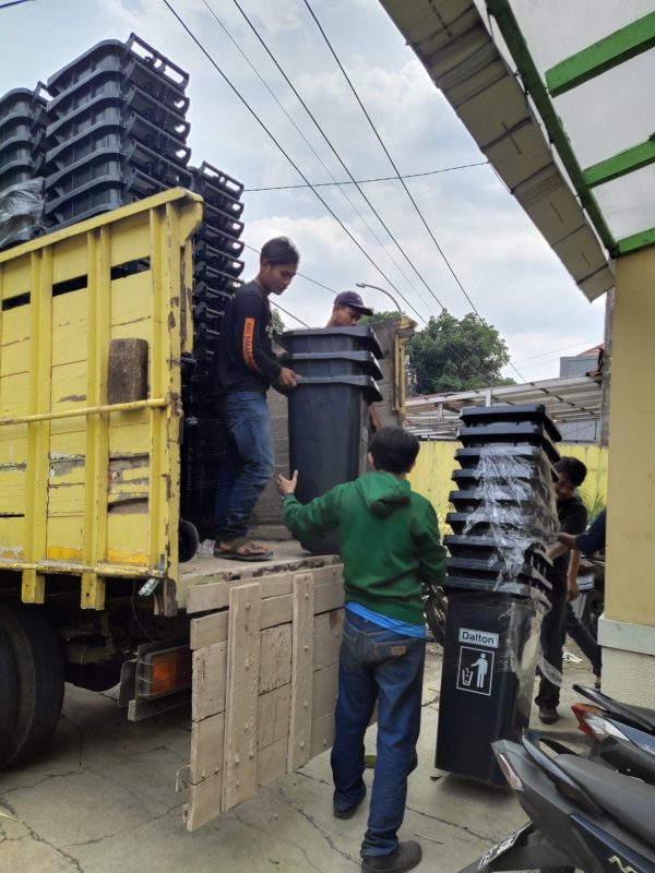 Tempat Sampah Roda outdoor 120 Liter Dalton - Gambar 6