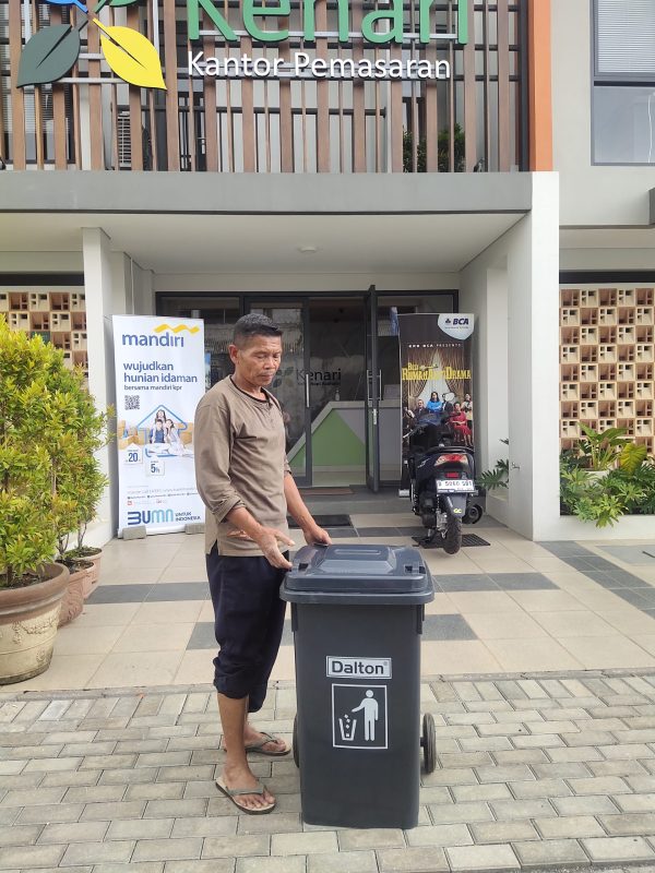 Tempat Sampah Roda Outdoor 100 Liter Dalton - Gambar 9